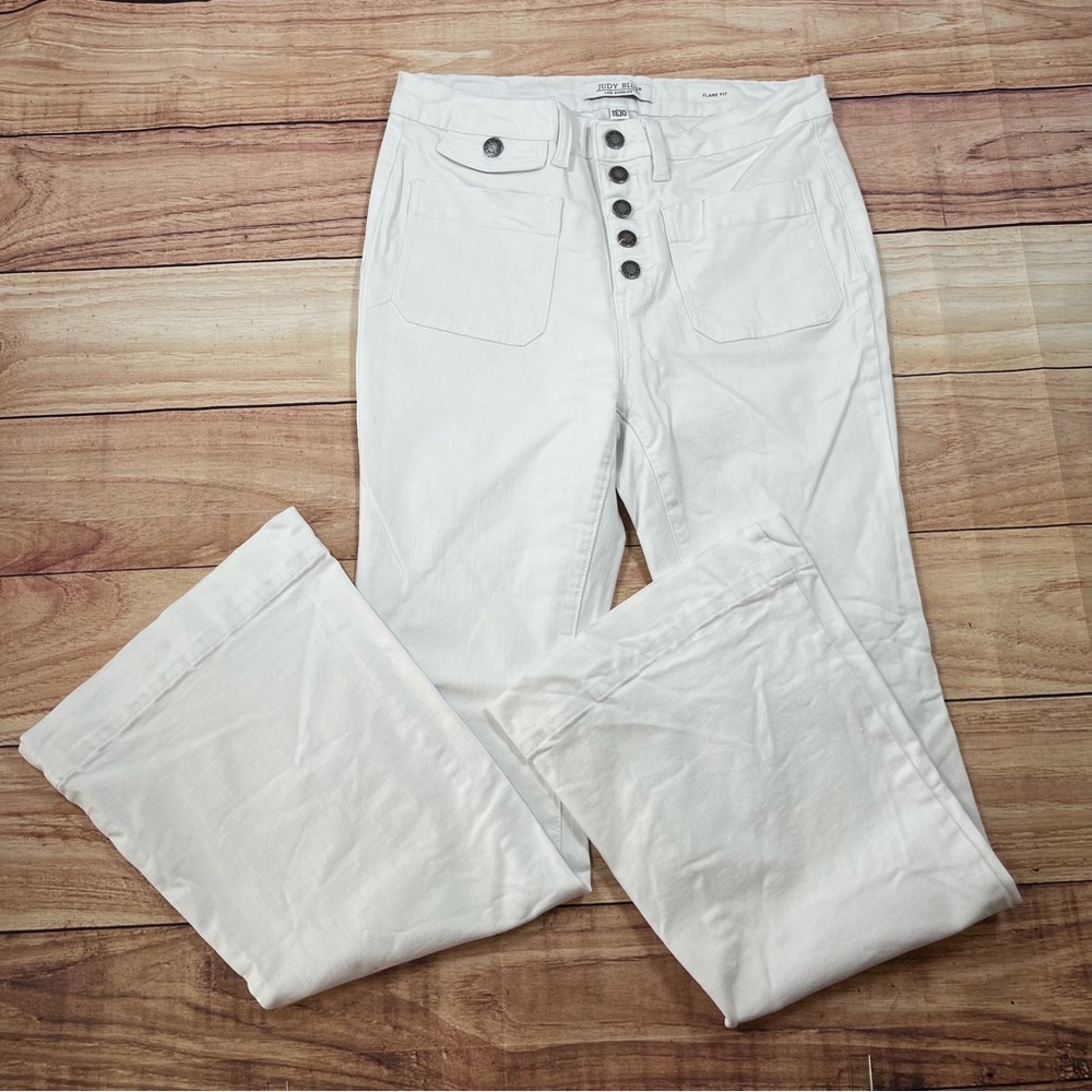 Judy Blue Womens Size 11/30 White Flare Fit High Waist Button Fly Jeans Stretch